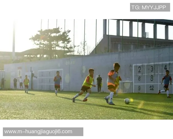 深圳足球青训新模式探索助力青少年成长与职业发展之路