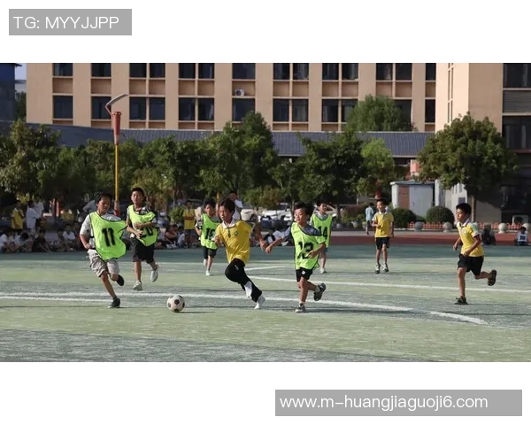 足球运动的魅力与技巧全面解析及其对青少年成长的重要性