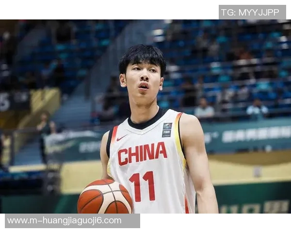 中国U19男篮大胜美国纽约队广东四大天才新星崭露头角杜锋发声引关注